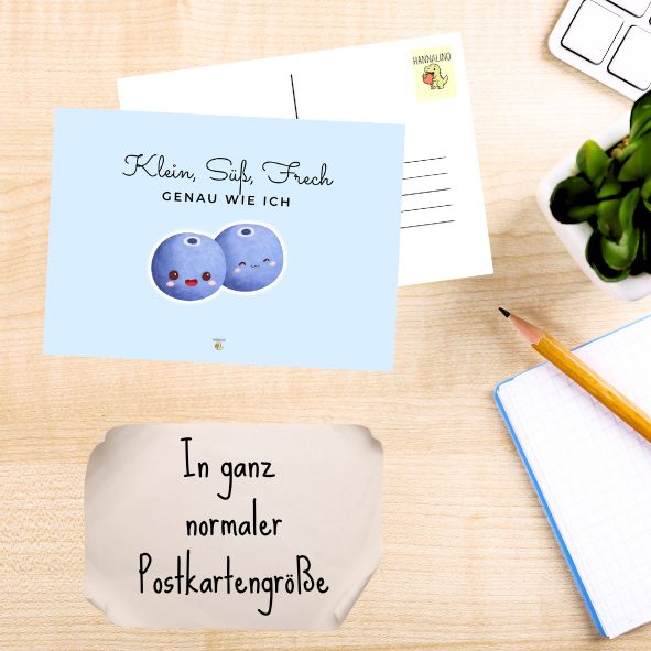 Postkarte Heidelbeere | Klein, süß, frech – genau wie ich!